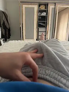 Snapshot of Kratex82 chatting on March 2026 02:33:02 PM Kratex82 online show from March 2026 02:33:02 PM