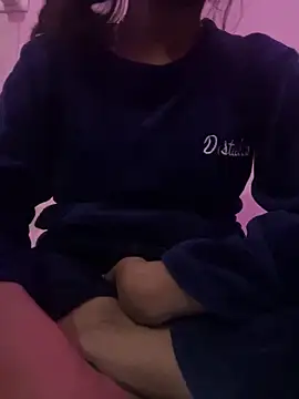 sakshi5533 online show from December 2025 05:19:02 PM