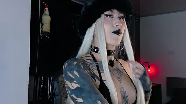 Angelabl0odborne online show from September 2025 11:09:02 PM