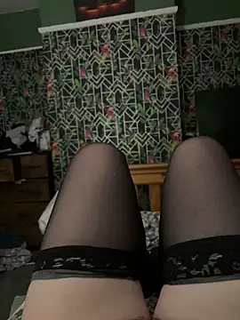 Snapshot of Taboo-Lou chatting on November 2025 07:30:01 PM Taboo-Lou online show from November 2025 07:30:01 PM