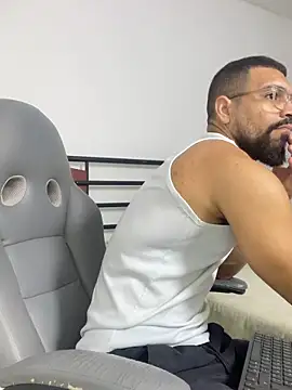 vincentjaxon online show from February 2026 12:26:01 PM