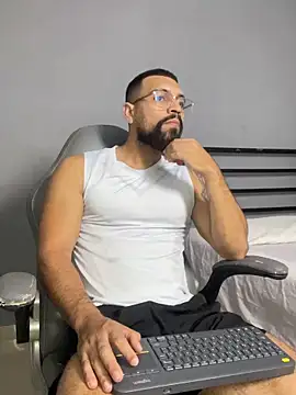 vincentjaxon online show from March 2026 06:57:01 PM