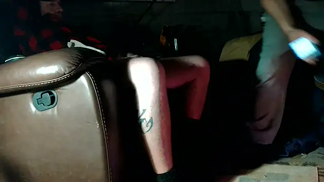 Luv2SuckBWC92 online show from December 2025 03:07:01 PM