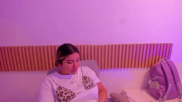 OliviaSweett online show from July 2026 07:30:02 PM