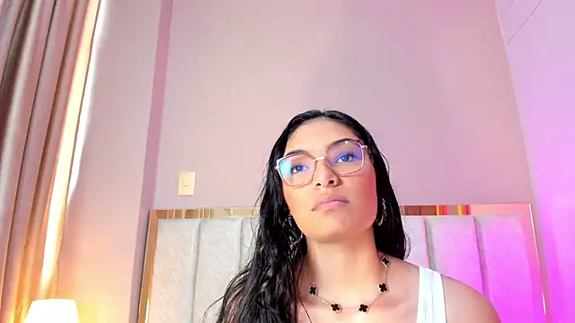 LunaAspen  online show from January 2026 05:39:01 PM