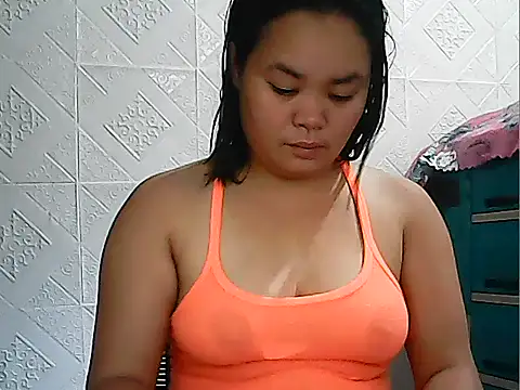 Snapshot of CreamyPussy4uxx chatting on May 2026 01:10:01 AM CreamyPussy4uxx online show from May 2026 01:10:01 AM