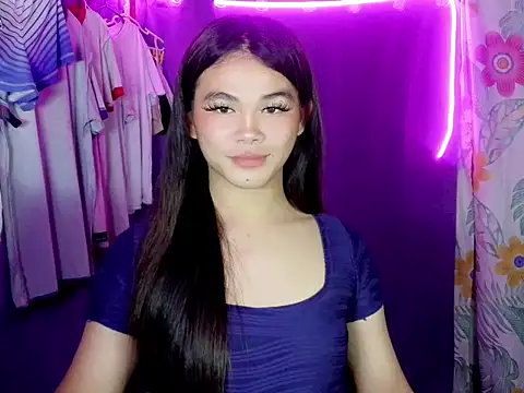 Snapshot of caramiya chatting on May 2026 05:11:01 PM caramiya online show from May 2026 05:11:01 PM