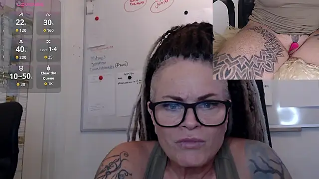 DarkDomina online show from January 2026 02:44:01 PM