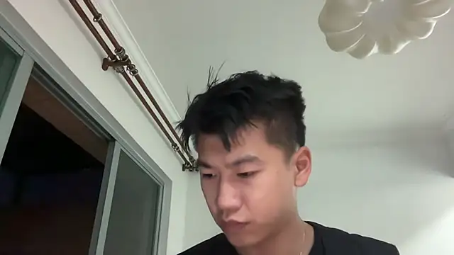 Snapshot of heywilliam chatting on November 2025 04:18:01 PM heywilliam online show from November 2025 04:18:01 PM