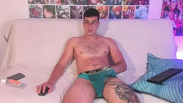 CamCumBoy online show from November 2025 10:54:01 AM