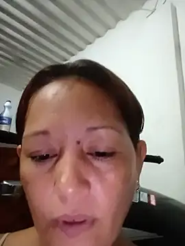 marinita13 online show from February 2026 02:08:01 AM