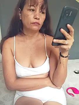 marinita13 online show from February 2026 12:56:01 PM