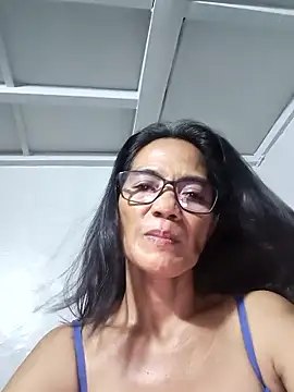 Snapshot of ImYourWoman_55 chatting on June 2026 10:06:02 AM ImYourWoman 55 online show from June 2026 10:06:02 AM