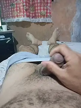 Snapshot of NAUFRAGO_17CM chatting on June 2026 02:17:01 AM NAUFRAGO 17CM online show from June 2026 02:17:01 AM