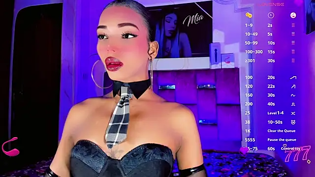 Snapshot of LADY-HOT-SEXY- chatting on June 2026 01:28:02 AM LADY-HOT-SEXY- online show from June 2026 01:28:02 AM