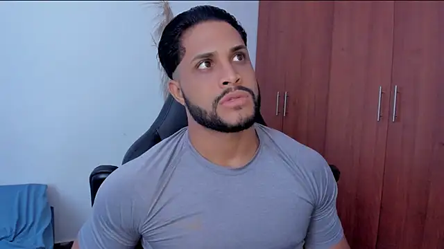 Pier Simons online show from March 2026 12:49:01 PM