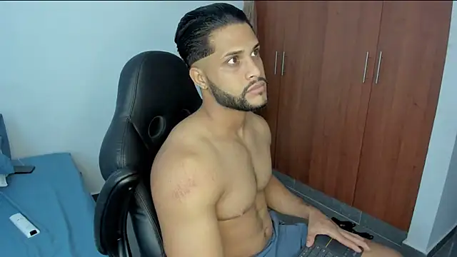 Pier Simons online show from April 2026 11:27:01 AM