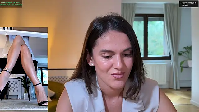 LegswAttitude online show from October 2025 08:01:01 AM