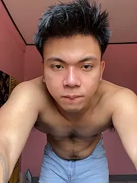 Snapshot of JerichoGutierez chatting on May 2026 04:30:02 AM JerichoGutierez online show from May 2026 04:30:02 AM