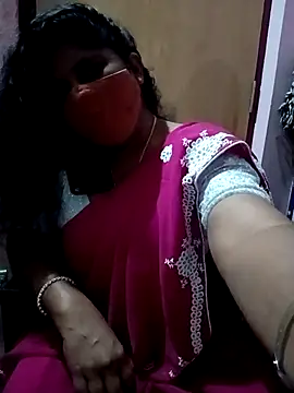 Jessi 25 online show from December 2025 05:51:01 PM