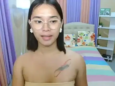 Snapshot of SeductiveAppleTS chatting on May 2026 04:47:02 PM SeductiveAppleTS online show from May 2026 04:47:02 PM
