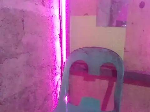 Shyra Mae online show from April 2026 02:42:02 AM