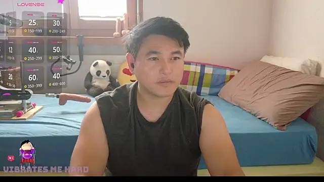 Snapshot of AsianBoy_WhiteDaddy chatting on September 2025 01:56:02 PM AsianBoy WhiteDaddy online show from September 2025 01:56:02 PM