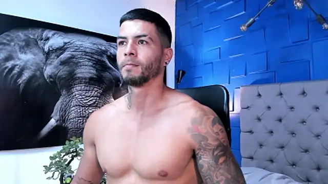 andres-clark92 online show from November 2025 06:08:01 PM