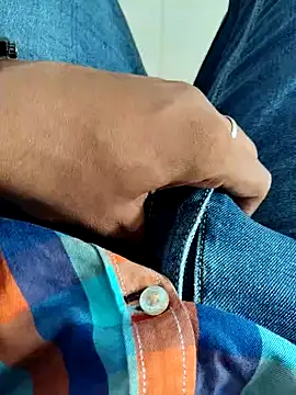 Snapshot of ddllrr224 chatting on November 2025 07:40:01 AM ddllrr224 online show from November 2025 07:40:01 AM