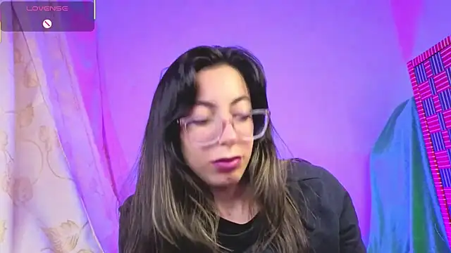 Snapshot of Miranda_sexlove_ chatting on February 2026 01:02:02 AM Miranda sexlove online show from February 2026 01:02:02 AM