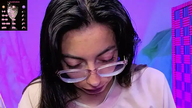 Snapshot of Miranda_sexlove_ chatting on February 2026 07:01:02 PM Miranda sexlove online show from February 2026 07:01:02 PM