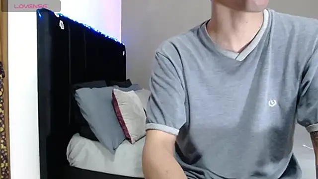 Matteo12  online show from January 2026 07:02:02 AM