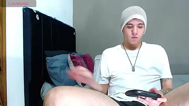 Matteo12  online show from January 2026 08:24:02 PM