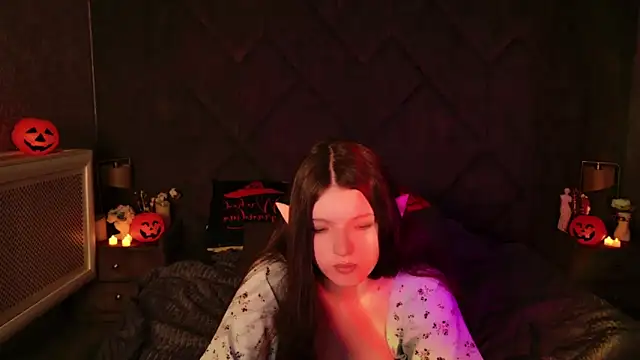 Gaby Essen online show from October 2025 08:32:01 PM