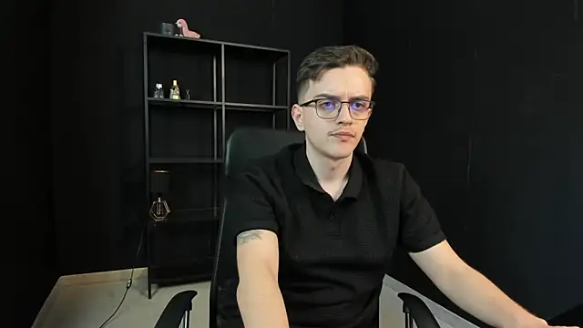 FelixStarkk online show from May 2026 05:25:02 AM