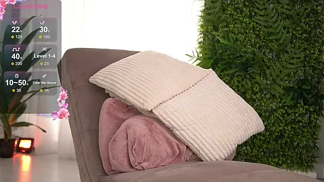 FreyaHeart online show from December 2025 06:42:02 AM