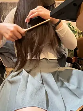 Linh 2004 online show from April 2026 06:07:02 AM