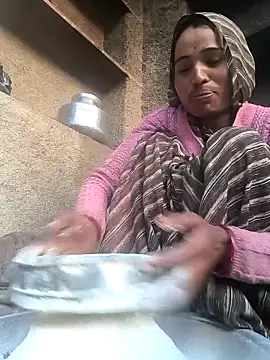 Hot raaani online show from December 2025 01:44:01 AM