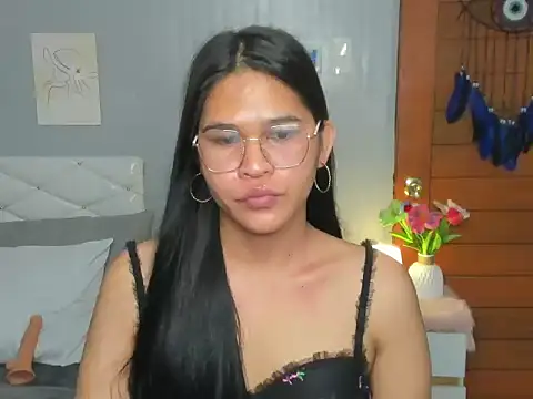 Snapshot of AlianaBlair chatting on September 2025 08:44:01 PM AlianaBlair online show from September 2025 08:44:01 PM