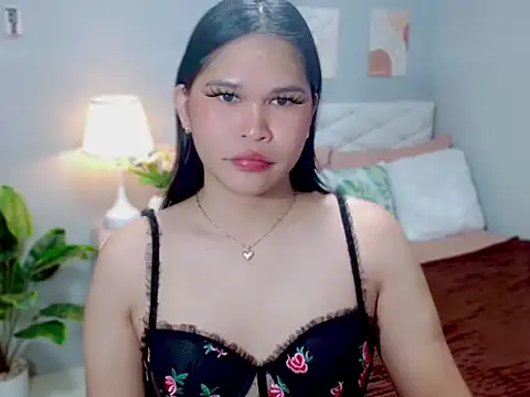 AlianaBlair online show from June 2026 05:04:01 PM