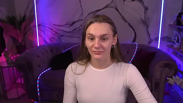 DiamondGoldie online show from September 2025 07:30:02 AM