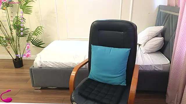 Kuro Ren online show from March 2026 04:20:01 AM