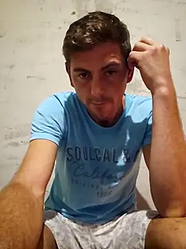 Alex-andru88 online show from October 2025 07:35:02 PM