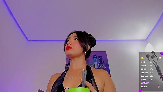 eva rain  online show from November 2025 04:00:01 AM