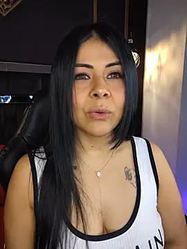 Snapshot of Aniajoness_ chatting on June 2026 05:12:01 AM Aniajoness online show from June 2026 05:12:01 AM