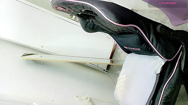 tgirljennie 69 online show from March 2026 08:34:01 PM