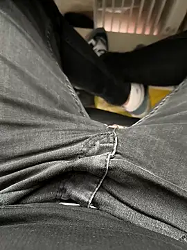 Snapshot of Ersin_meral chatting on September 2025 07:19:01 AM Ersin meral online show from September 2025 07:19:01 AM