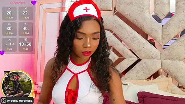 Tessa Owenss online show from October 2025 05:42:01 PM