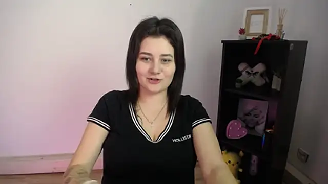 Katrin kiss  online show from November 2025 01:33:02 PM