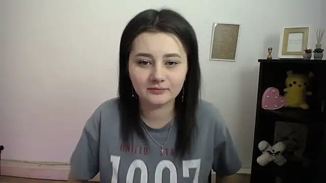 Katrin kiss  online show from March 2026 01:17:01 PM